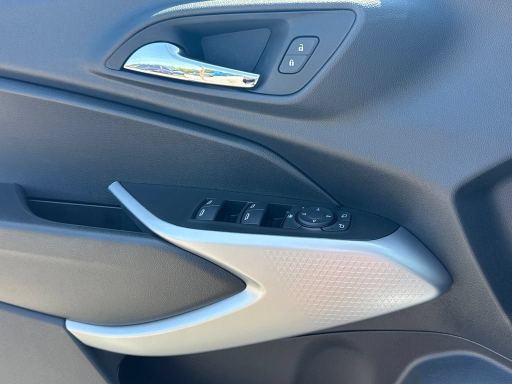 2026 Chevrolet Trax LS - Photo 28