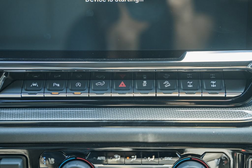 2026 Chevrolet Silverado 1500 ZR2 - Photo 21