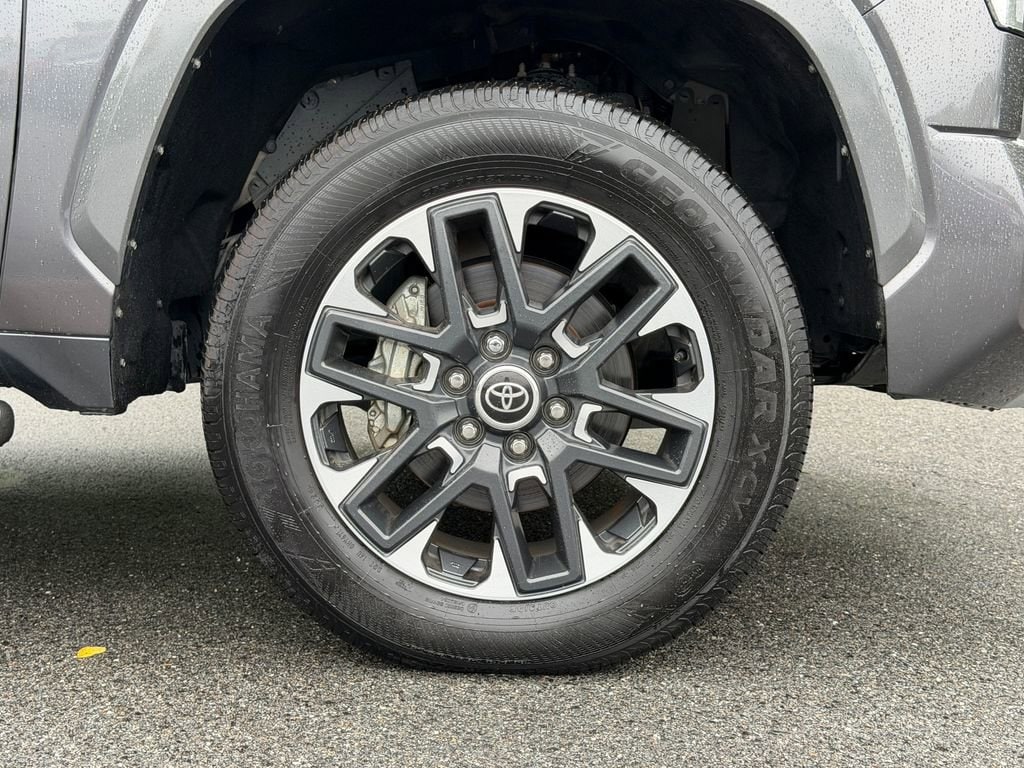 2023 Toyota Tundra Limited - Photo 6