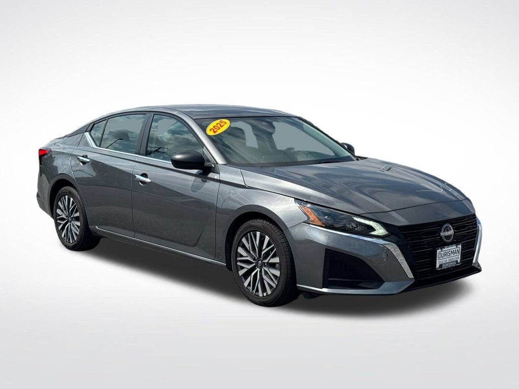 2025 Nissan Altima