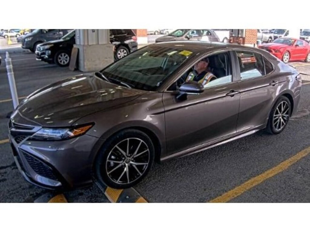 Used 2024 Toyota Camry SE Sedan