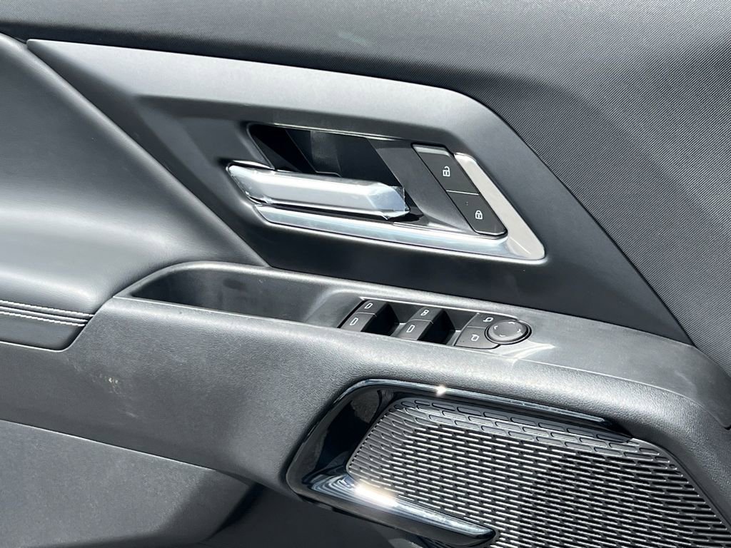2026 Chevrolet Silverado EV LT - Photo 28