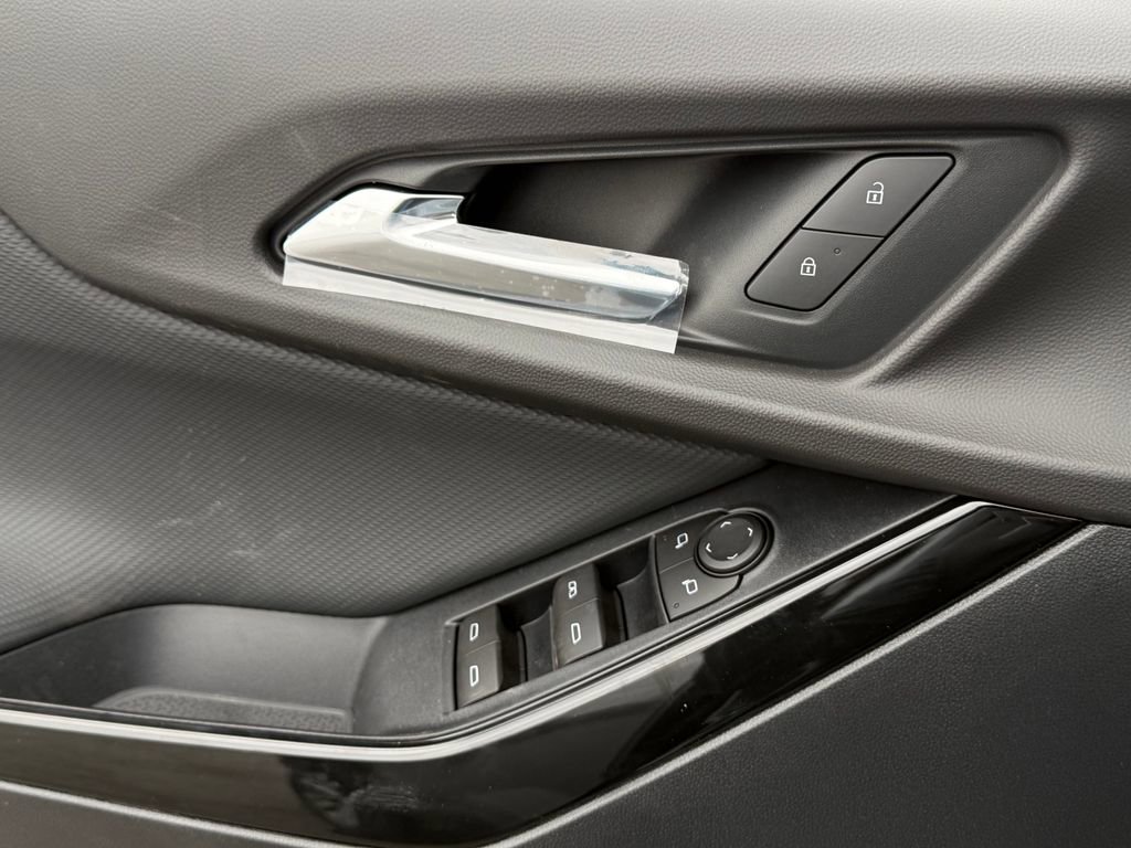 2026 Chevrolet Equinox LT - Photo 25