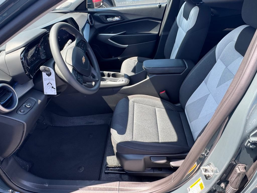 2026 Chevrolet Trax LS - Photo 17