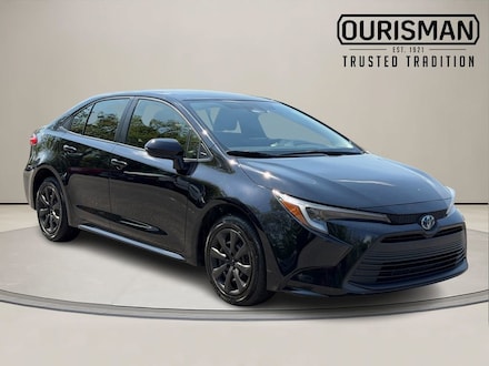 2025 Toyota Corolla Hybrid LE Sedan