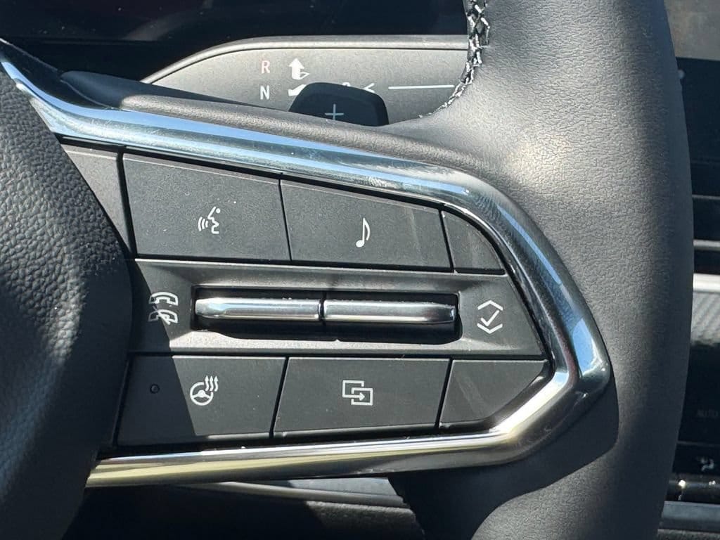 2027 Chevrolet Equinox LT - Photo 27