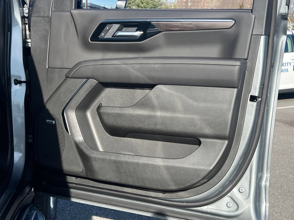 2026 Chevrolet Tahoe Premier - Photo 7