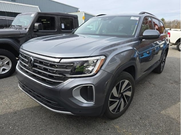 2024 Volkswagen Atlas SE Technology photo 3