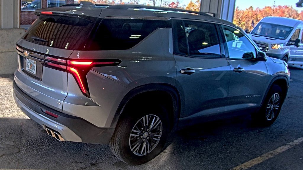 2024 Chevrolet Traverse 1LT photo 4
