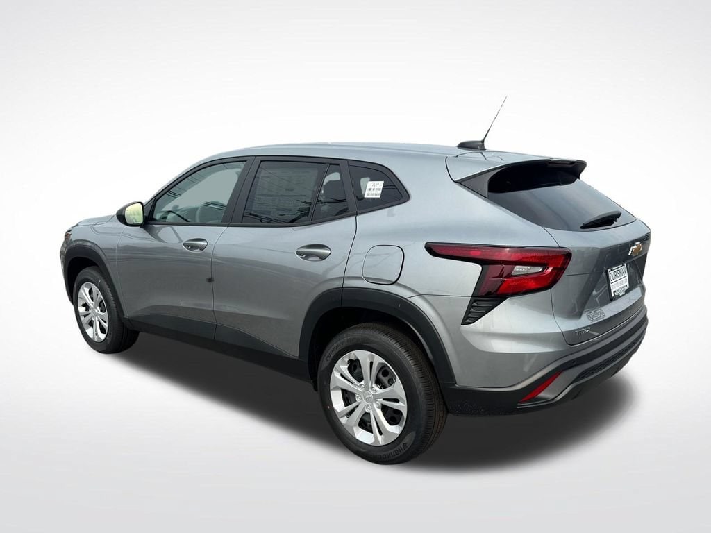 2026 Chevrolet Trax LS - Photo 7