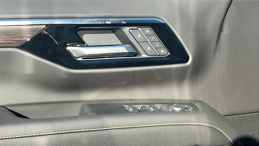 2026 Chevrolet Tahoe Premier - Photo 17