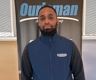 Staff member Delonte Bailey from ID_d7b87b9228ba