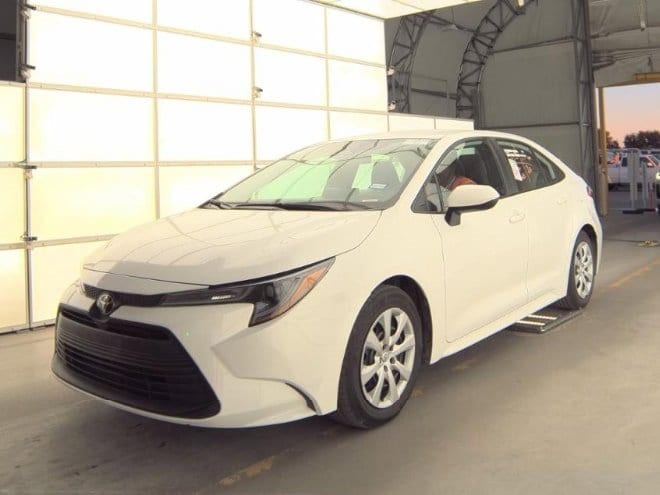 Used 2023 Toyota Corolla LE with VIN 5YFB4MDE3PP036422 for sale in Northfield, Minnesota