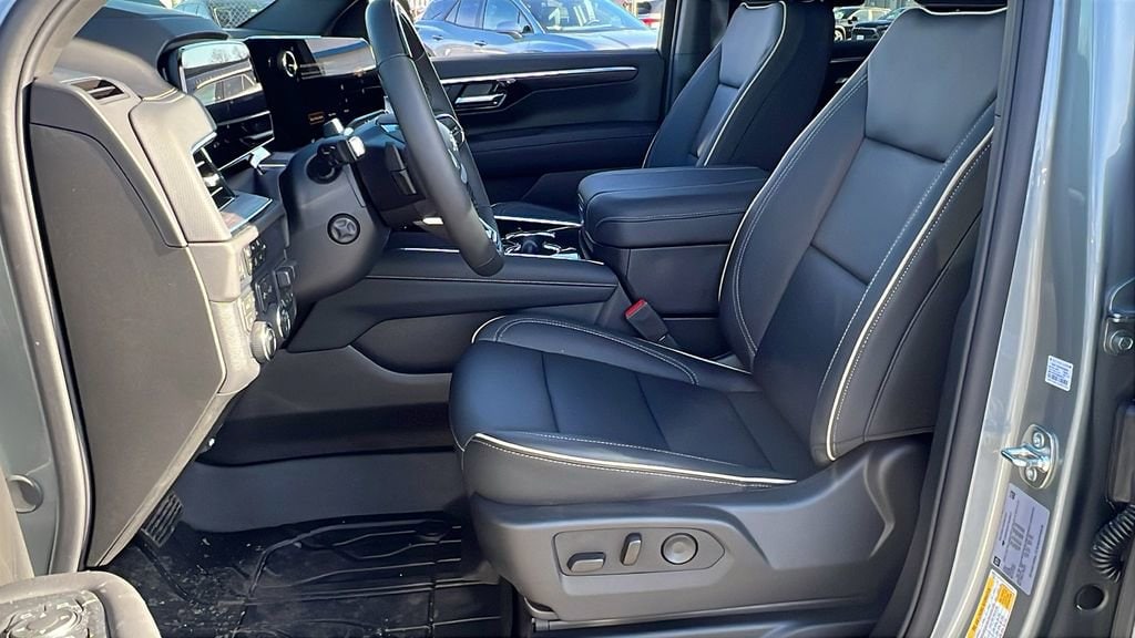 2026 Chevrolet Tahoe Premier - Photo 18