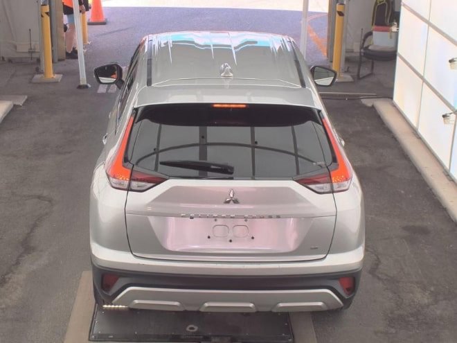 2024 Mitsubishi Eclipse Cross SE photo 3