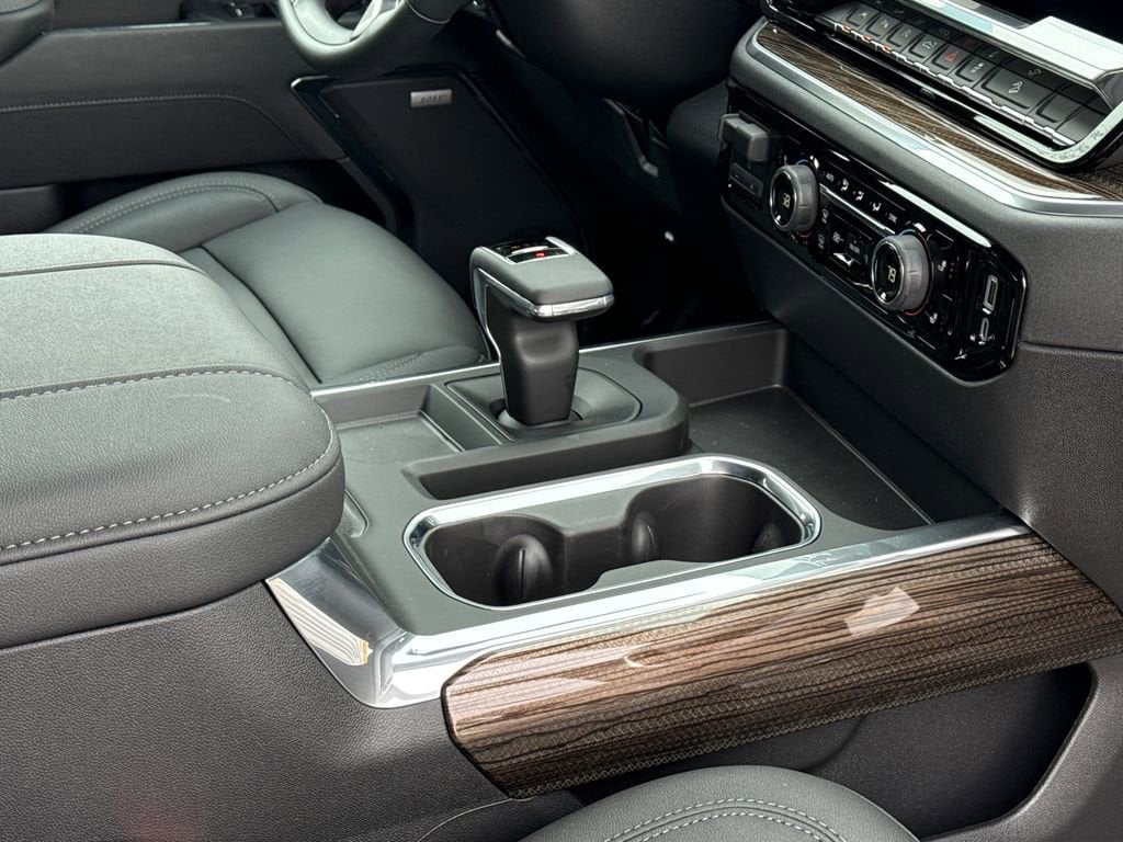 2026 Chevrolet Silverado 1500 LT Trail Boss - Photo 9