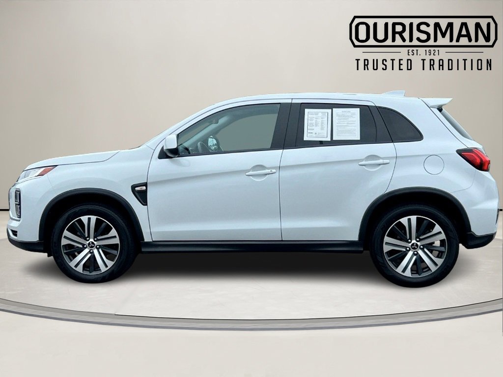 2024 Mitsubishi Outlander Sport S photo 3