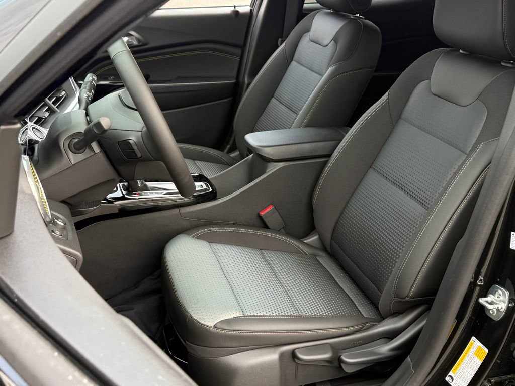 2026 Chevrolet Trax LT - Photo 16