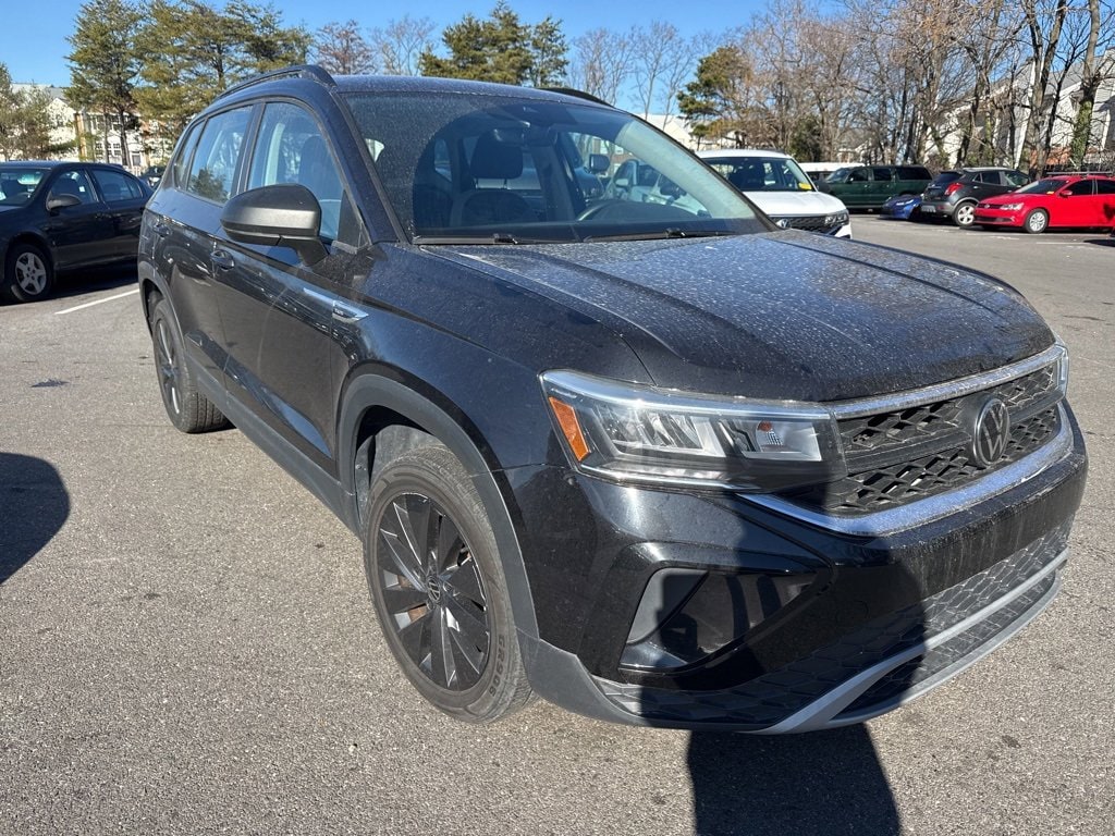 2024 Volkswagen Taos S's photo