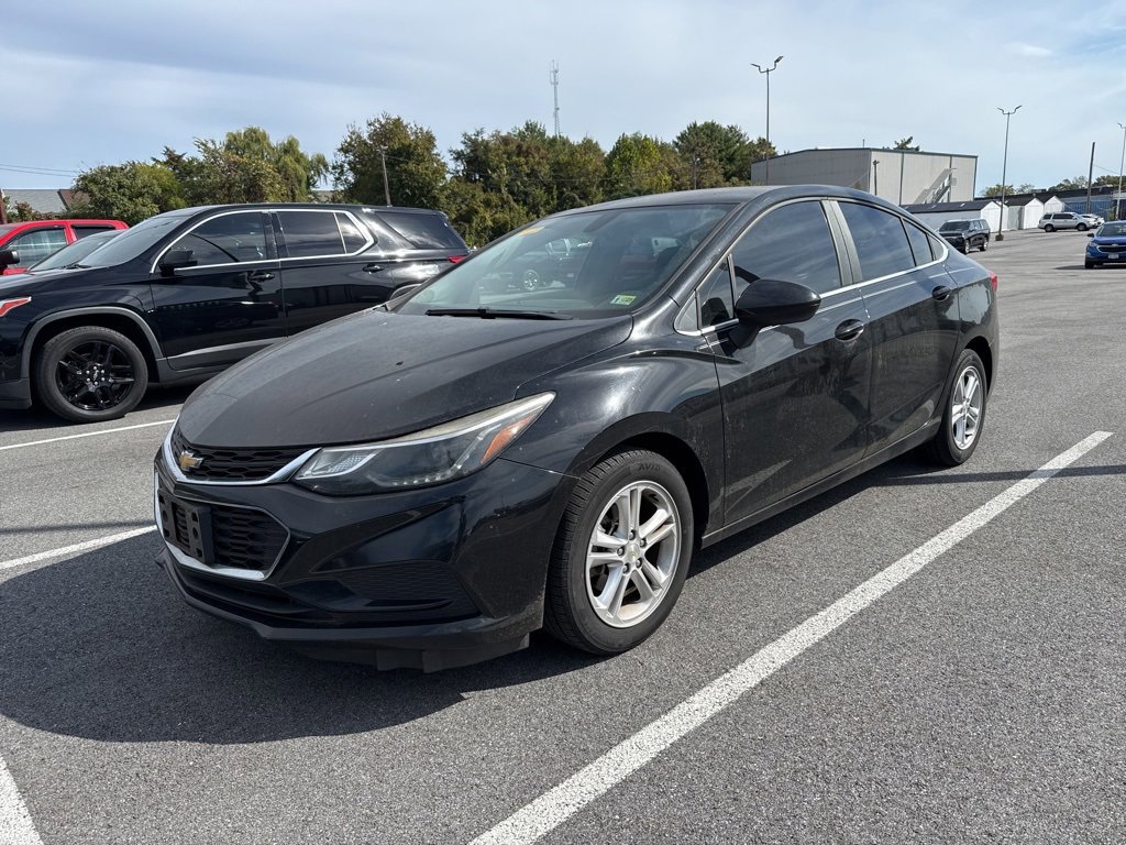 Used 2017 Chevrolet Cruze LT with VIN 1G1BE5SM6H7226952 for sale in Temple Hills, MD