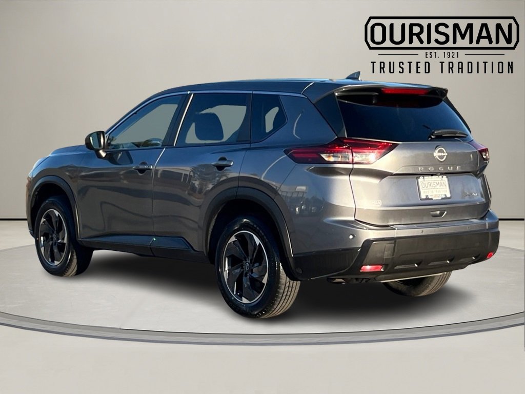 2024 Nissan Rogue SV photo 4