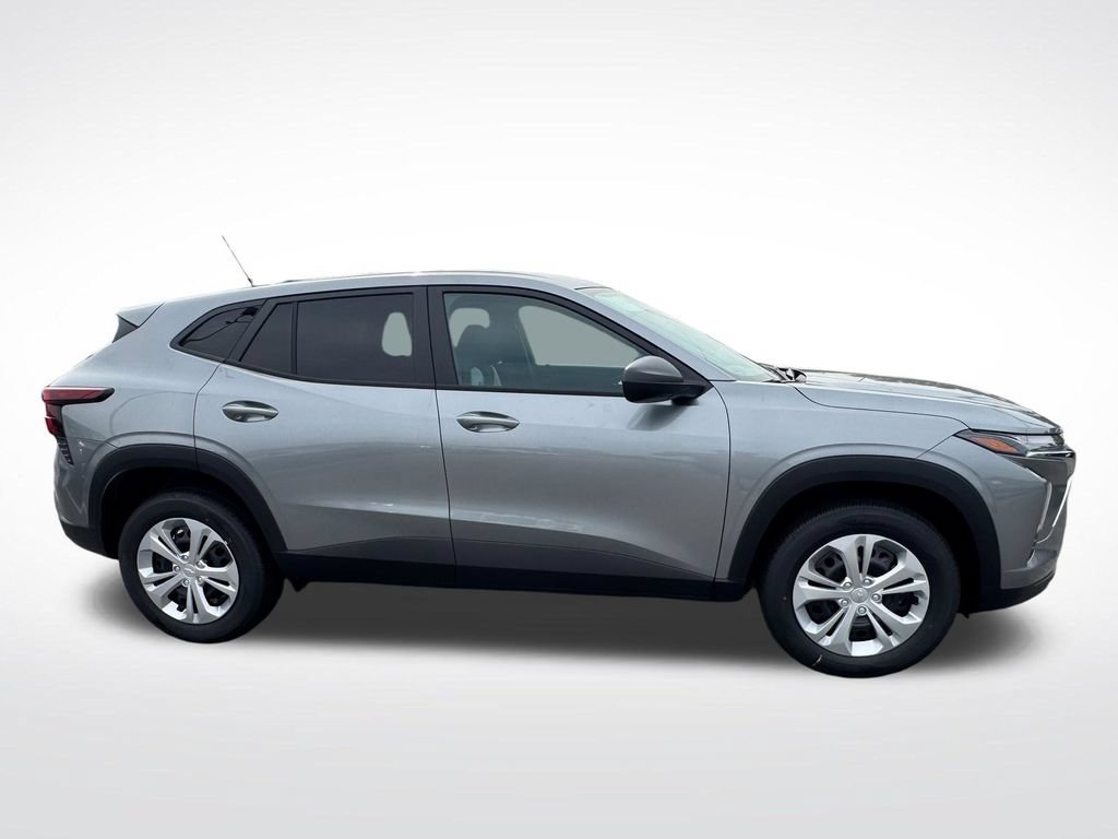 2026 Chevrolet Trax LS - Photo 13
