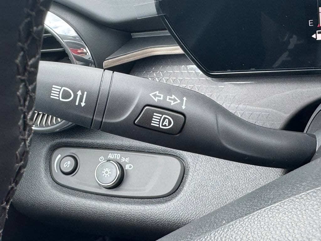 2026 Chevrolet Trax Activ - Photo 30