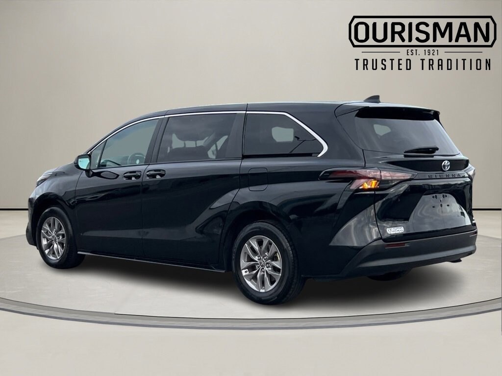 Used 2024 Toyota Sienna LE Van Passenger Van