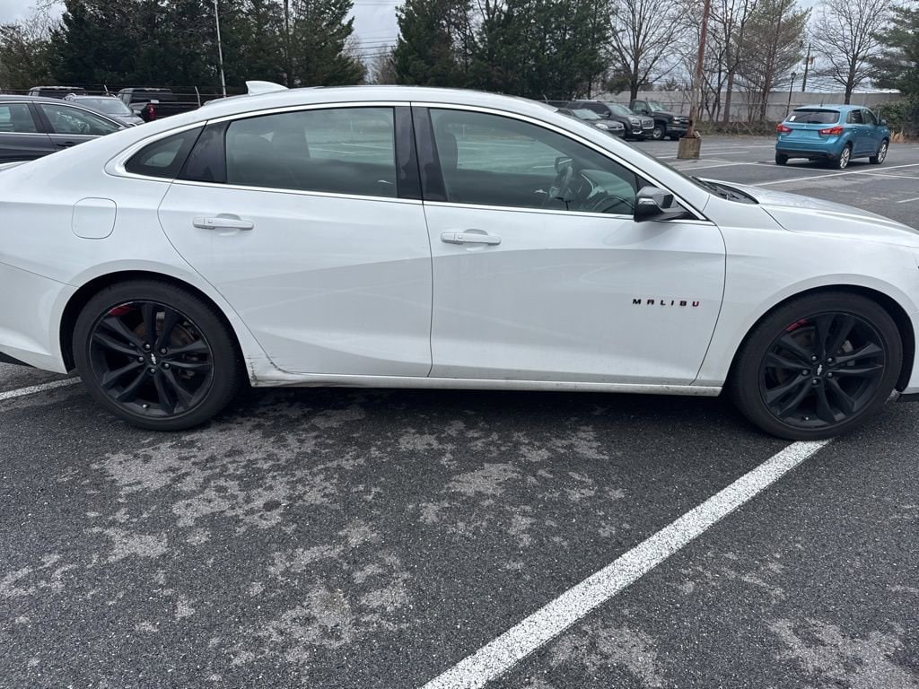 Used 2018 Chevrolet Malibu 1LT with VIN 1G1ZD5ST9JF234824 for sale in Temple Hills, MD