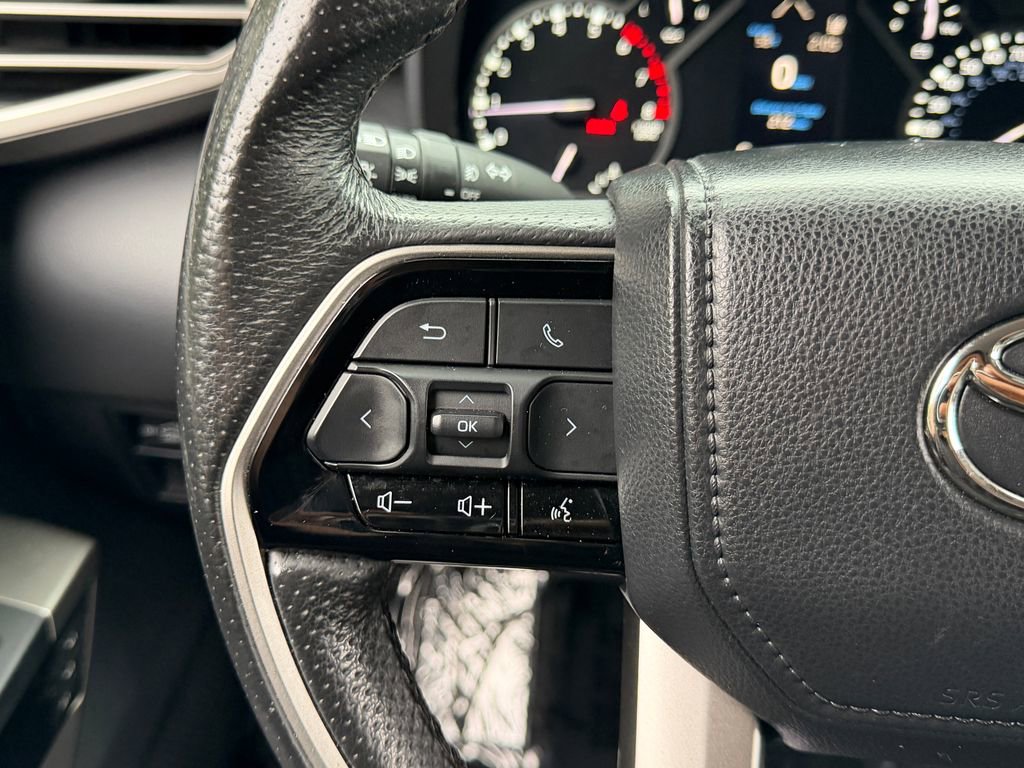 2023 Toyota Tundra Limited - Photo 31
