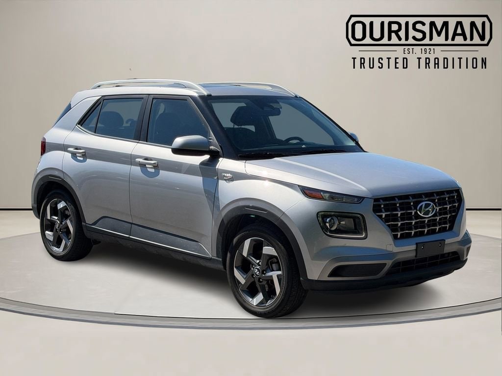 2025 Hyundai Venue SEL IVT's photo
