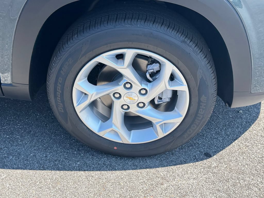 2026 Chevrolet Trax LS - Photo 11