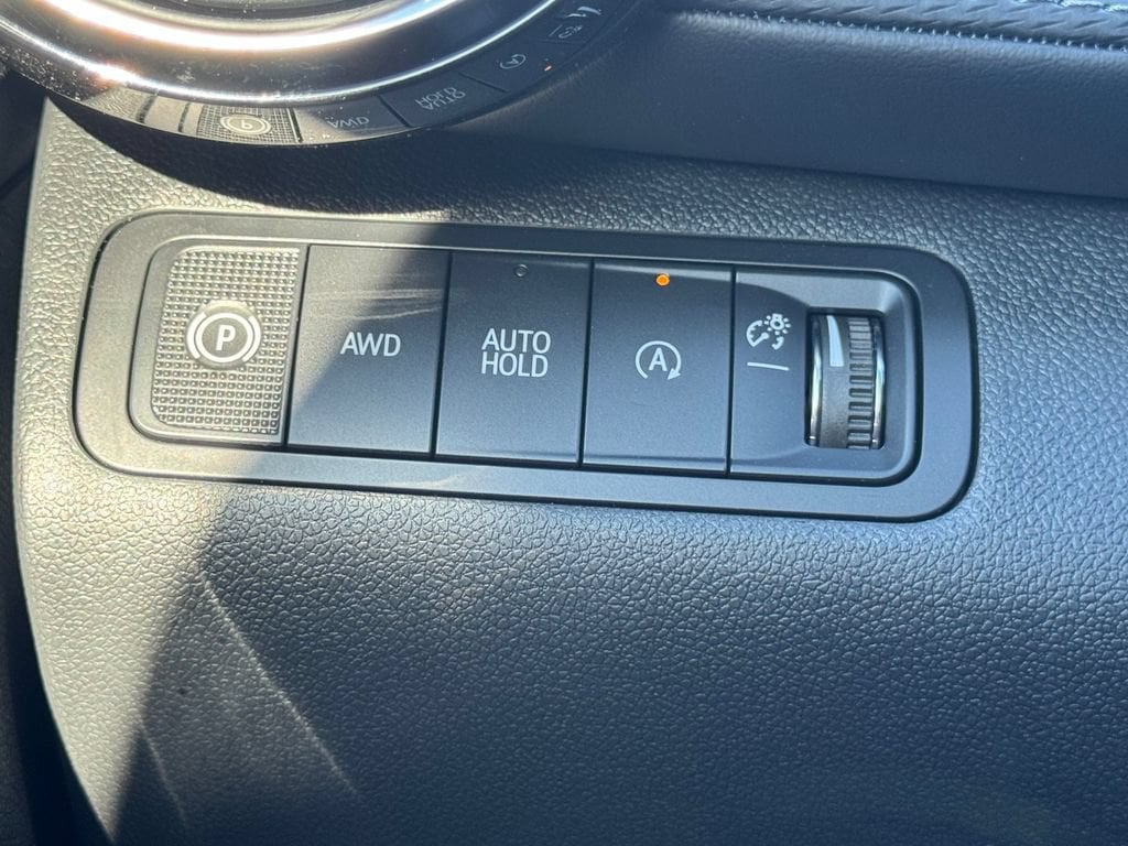 2027 Chevrolet Equinox LT - Photo 28
