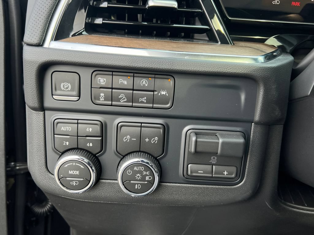 2026 Chevrolet Suburban High Country - Photo 26
