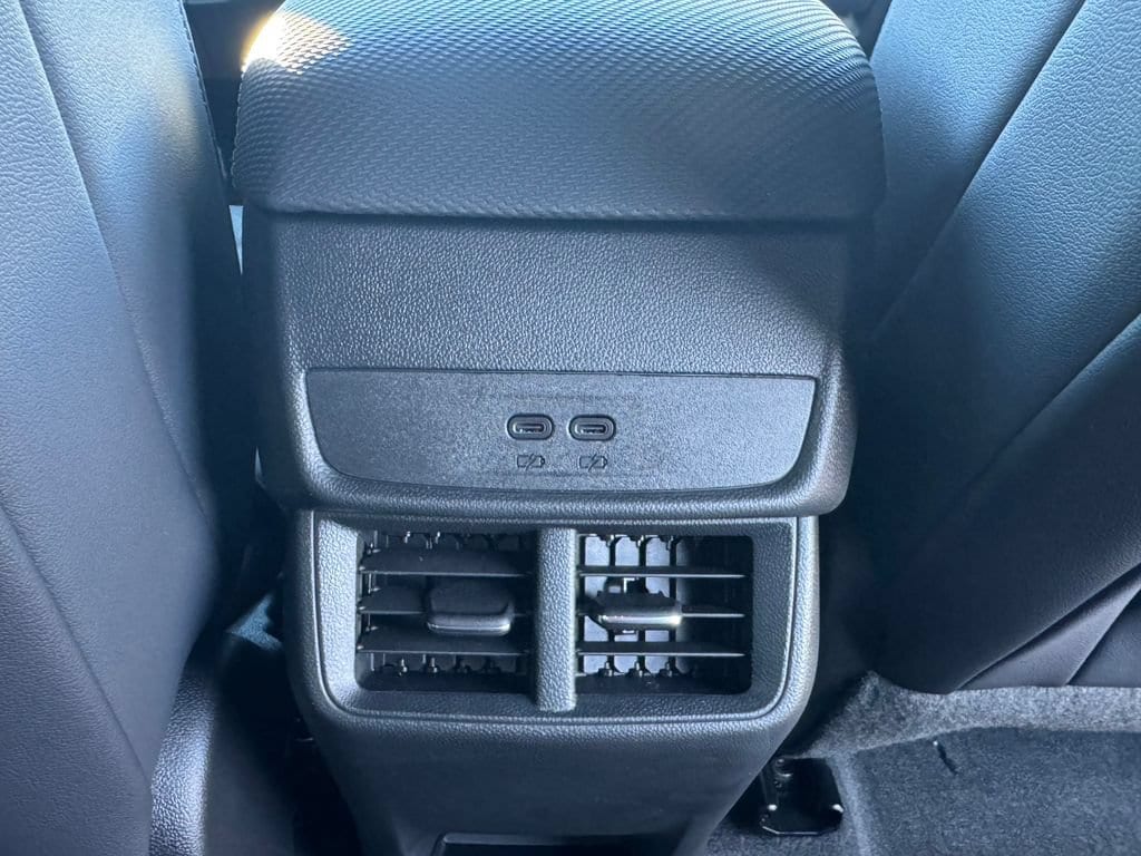 2027 Chevrolet Equinox LT - Photo 20