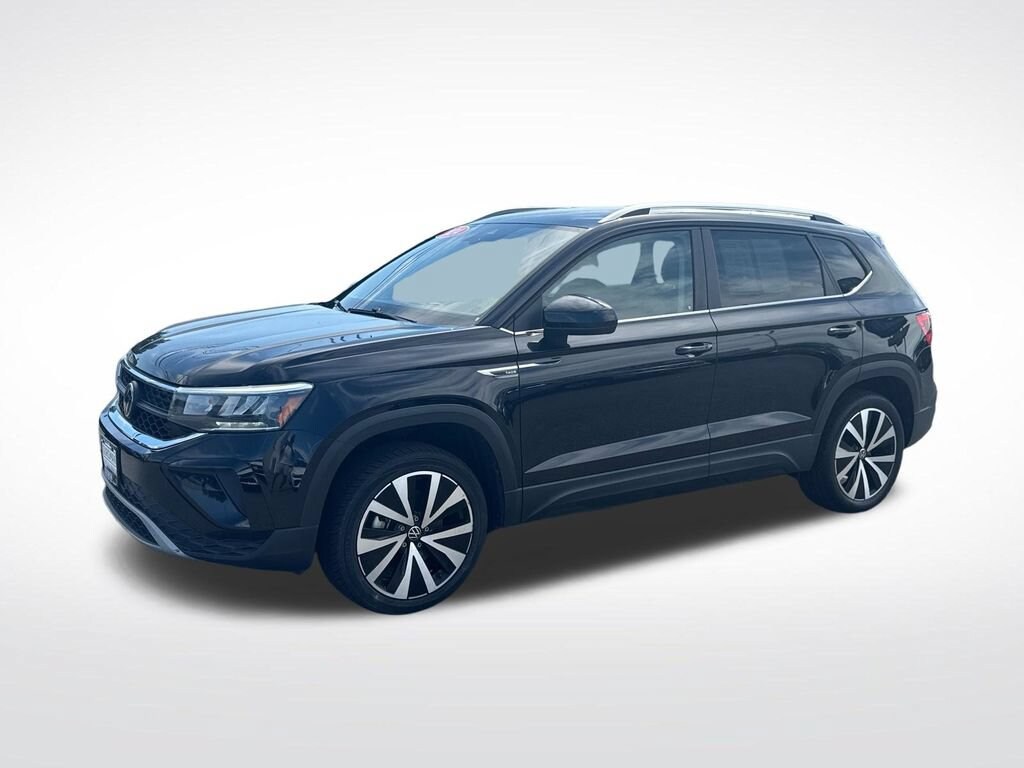 Used 2024 Volkswagen Taos SE SUV