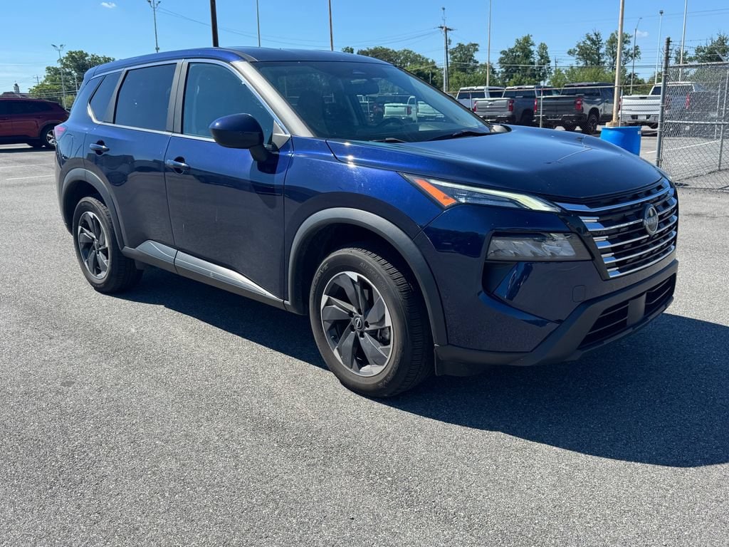 Used 2024 Nissan Rogue SV SUV