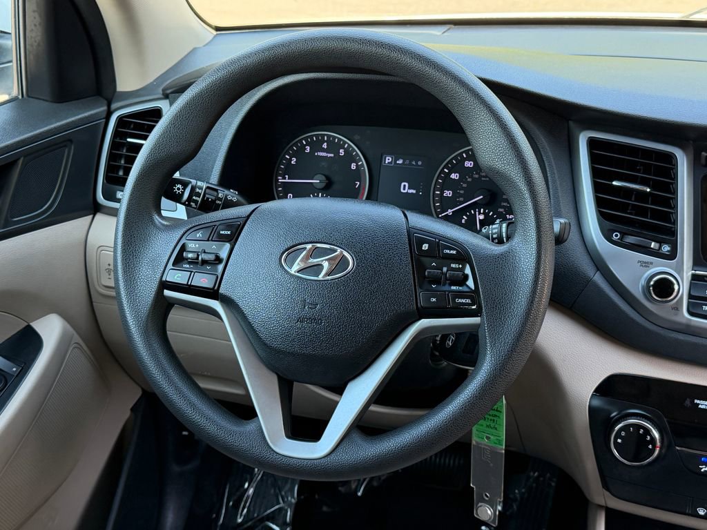 2017 Hyundai Tucson SE - Photo 17