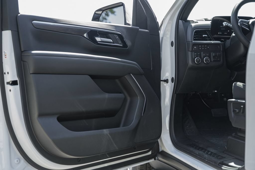 2026 Chevrolet Tahoe LS - Photo 38