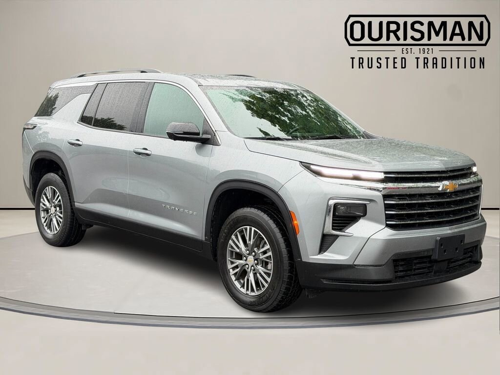 Used 2024 Chevrolet Traverse LT SUV
