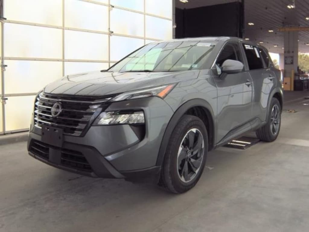Used 2024 Nissan Rogue SV SUV