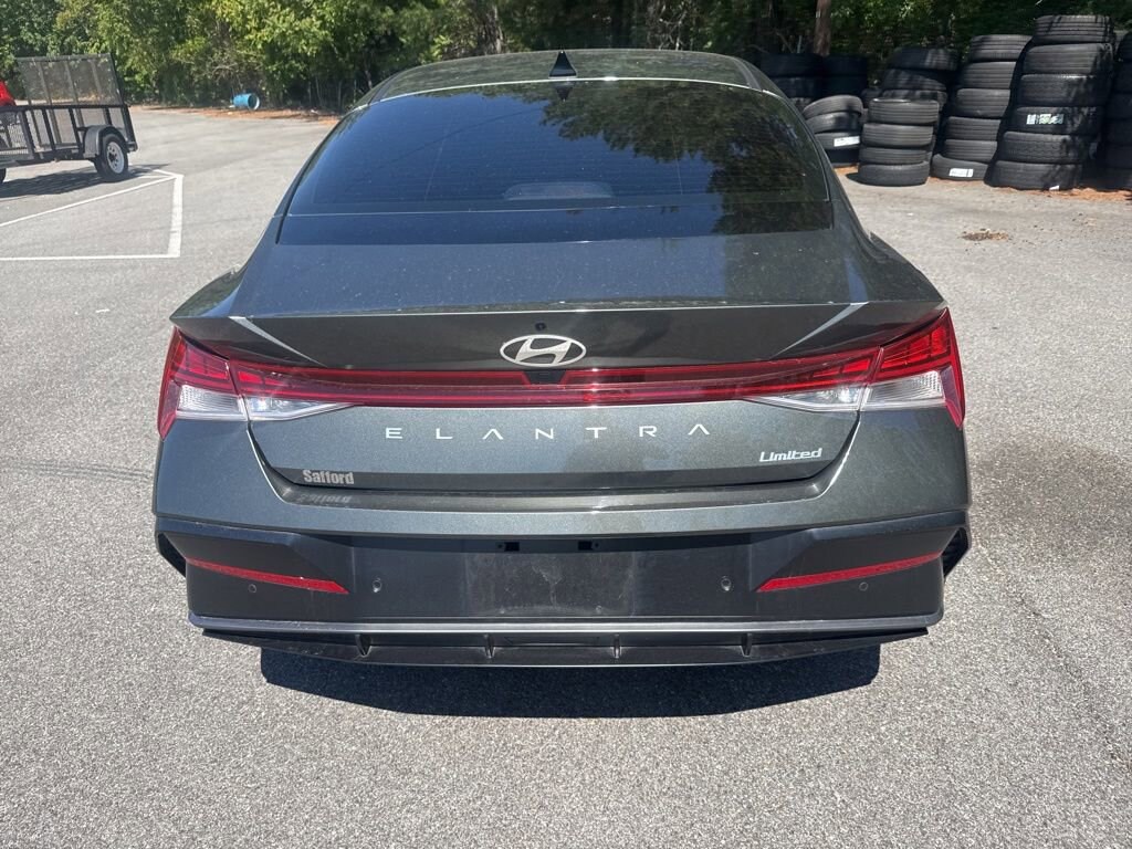 Used 2024 Hyundai Elantra Limited Sedan