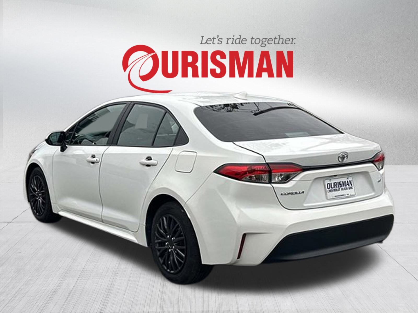 2023 Toyota Corolla LE photo 4