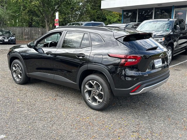 2026 Chevrolet Trax LT photo 3