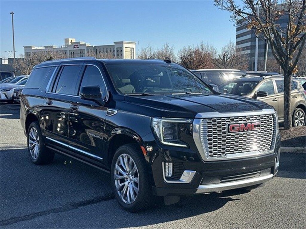 Used 2022 GMC Yukon XL Denali SUV