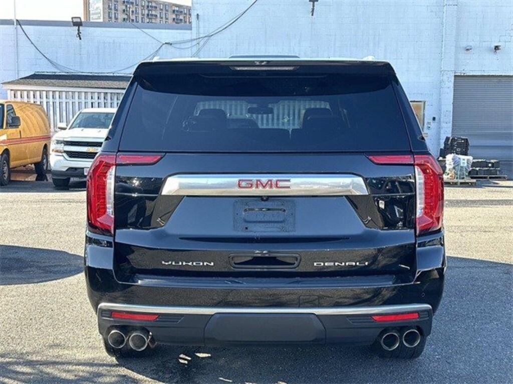 Used 2022 GMC Yukon XL Denali SUV
