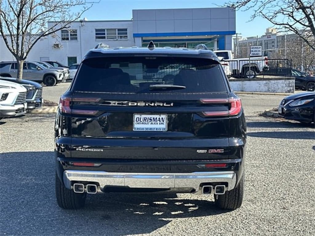 New 2026 GMC Acadia Denali SUV