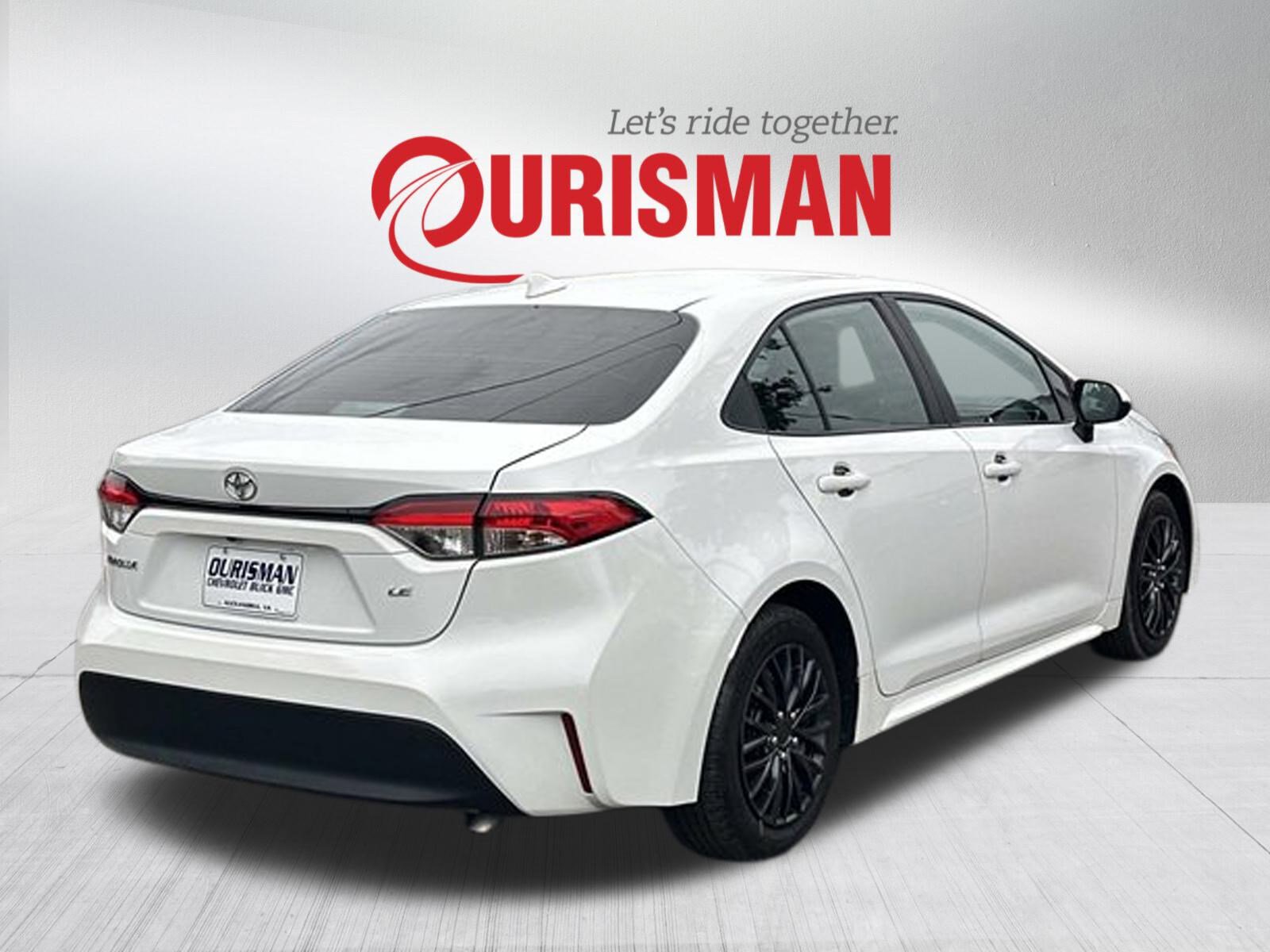 2023 Toyota Corolla LE photo 2