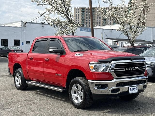 2020 RAM 1500 Big Horn/Lone Star 4x4 Crew Cab 5'7's photo