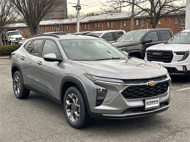 2026 Chevrolet Trax LT's photo